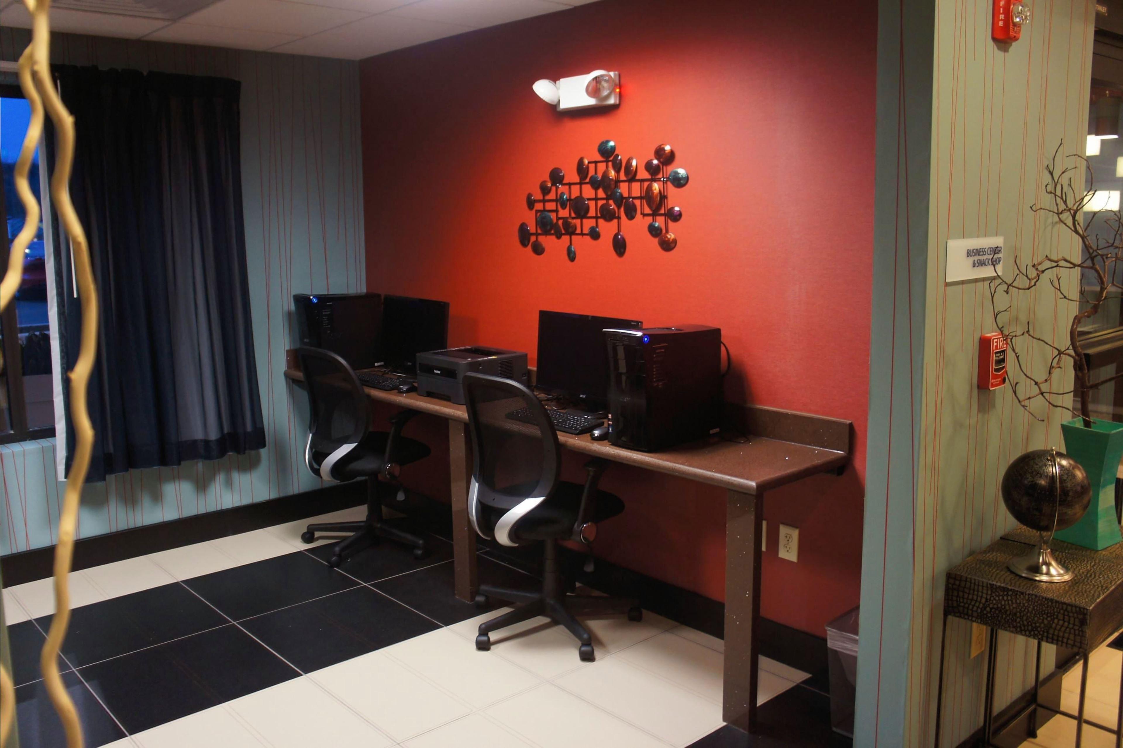 Holiday Inn Express & Suites Northeast By Ihg Йорк Экстерьер фото