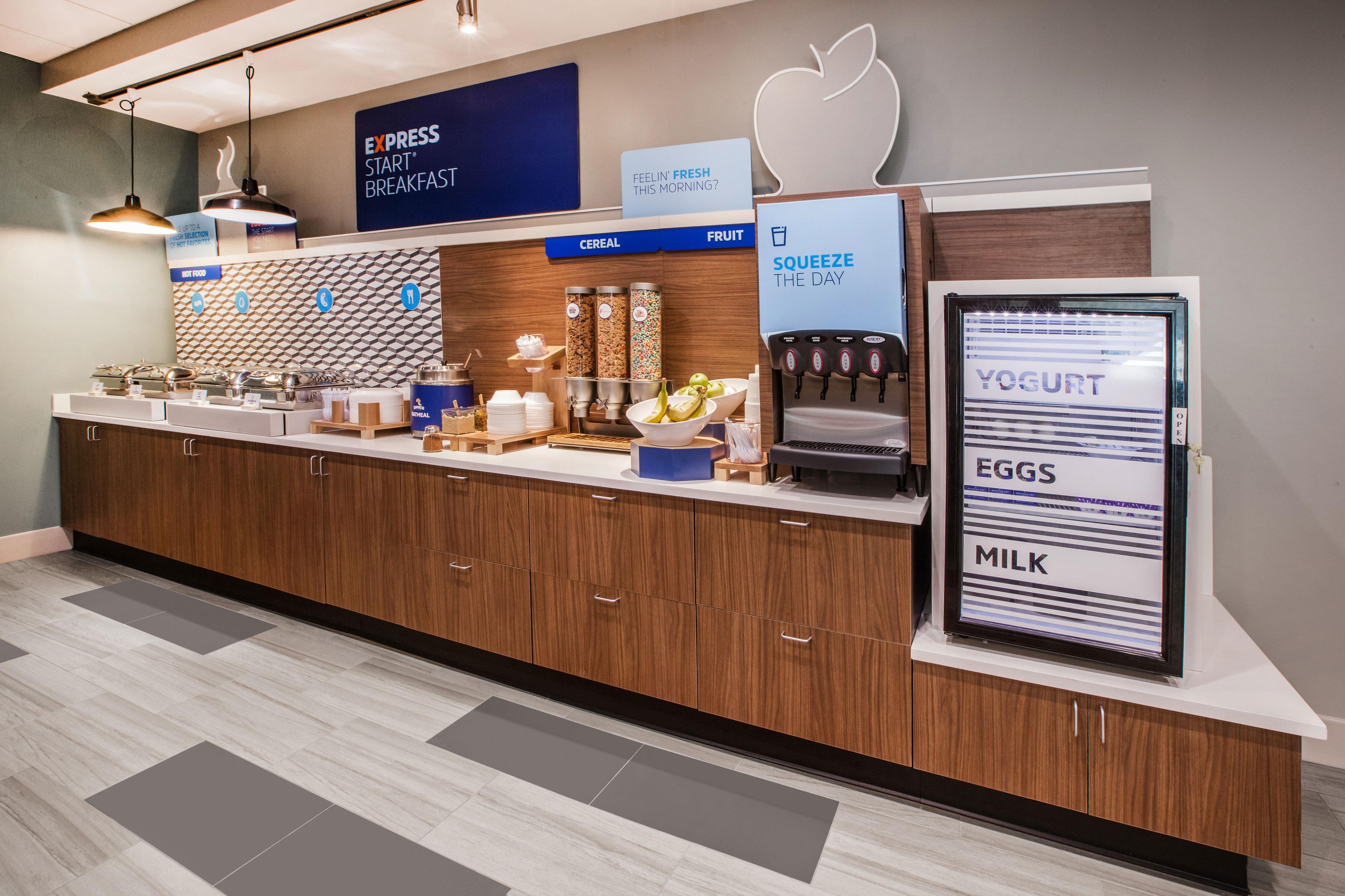 Holiday Inn Express & Suites Northeast By Ihg Йорк Экстерьер фото