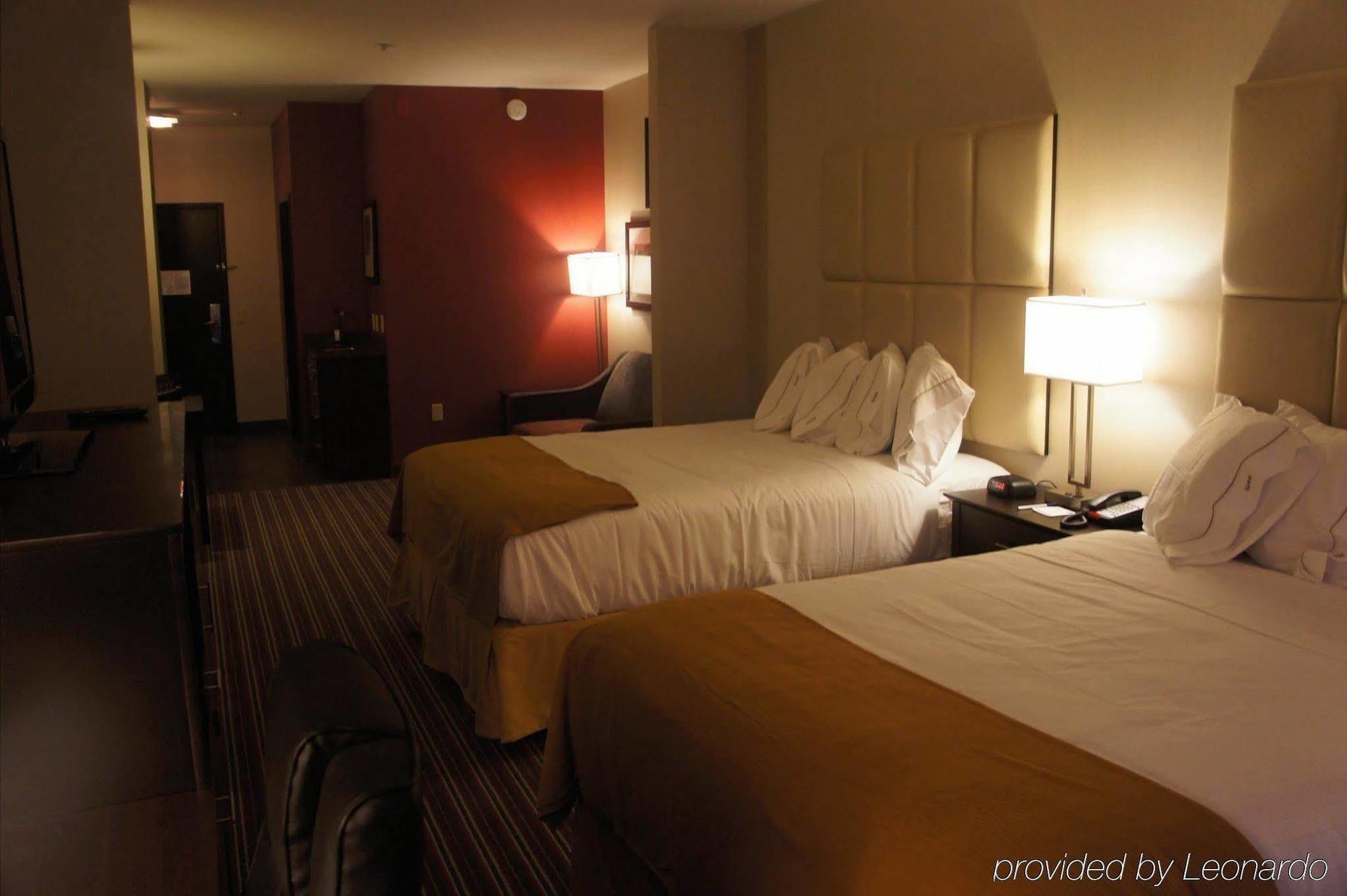 Holiday Inn Express & Suites Northeast By Ihg Йорк Экстерьер фото